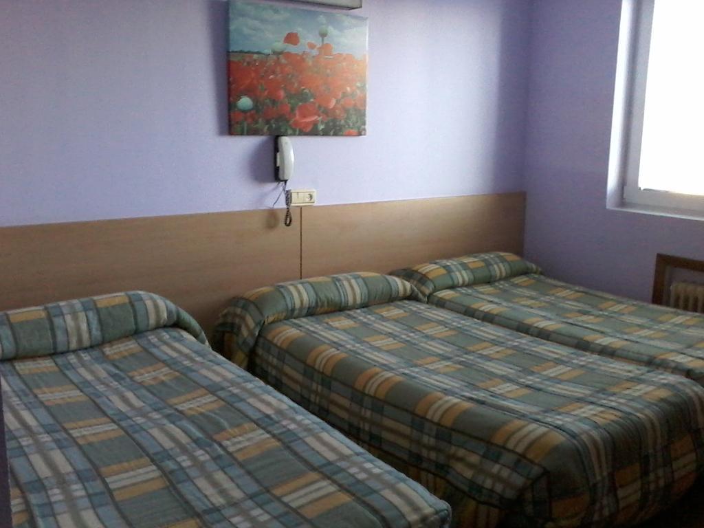 Hotel Buenos Aires Villafria Luaran gambar