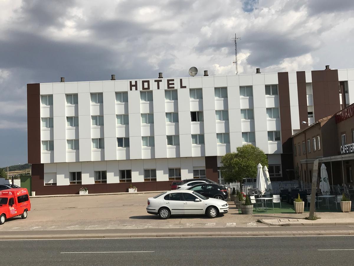 Hotel Buenos Aires Villafria Luaran gambar